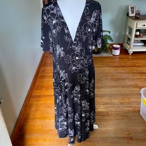 ‼️NWT‼️ Torrid Floral Dress